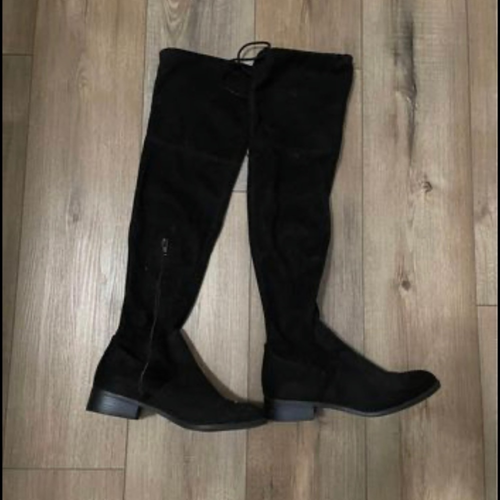 Black Boots